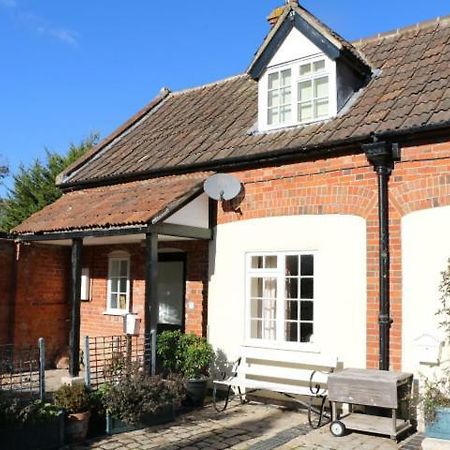 Prince Hill Cottages Worton  外观 照片