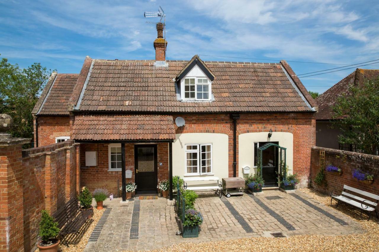 Prince Hill Cottages Worton  外观 照片